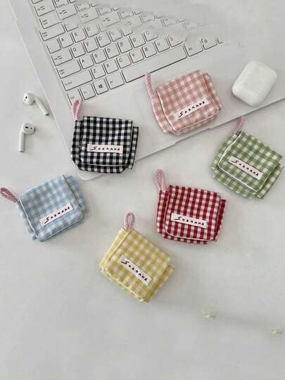 1 bucată mini husă de transport pentru căști, culoare bomboane, portofel multifuncțional drăguț, husă de protecție moale drăguță, husă de protecție multifuncțională pentru căști, husă de protecție pentru căști, husă creativă cu dungi, pungă mini pentru monede, husă pentru căști wireless compatibilă cu căștile Apple, husă de protecție, husă moale pentru căști wireless Bluetooth, geantă pentru căști cu model de grilă florală, cadouri de Crăciun, cadouri de nuntă, organizator de cabluri, organizator electronic, geantă de depozitare, impermeabilă, portabilă, pentru călătorii, pentru tehnologie, pentru femei, pentru bărbați.