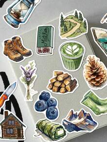 50 pièces Autocollants de collage de camping, créatifs et raffinés avec des designs de carte d'allumettes, de tente. Parfaits pour décorer les albums de découpage, les valises, les guitares, les skateboards, les bouteilles d'eau, les ordinateurs portables - Autocollants pour artisanat