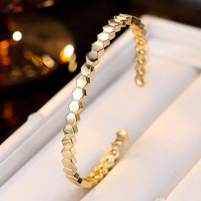 1pc Minimalist Elegant Bracelet, New Luxury Niche Jewelry Accessory