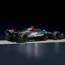 Burago 1/43 比例 2023 赛季梅赛德斯-AMG F1 车队 W14 E 和 2024 赛季 W15 汽车模型合金汽车模型 #44 刘易斯·汉密尔顿，窗盒收藏，合金展示礼物，适合万圣节和圣诞节生日 - W15-#44 - 查看 7