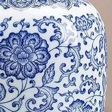 مزهرية باللون الأزرق والأبيض، مزهريات منزلية باللون الأزرق، مزهرية صينية، خزف أزرق وأبيض، مزهرية خزفية للديكور المنزلي، تستخدم لديكور الغرفة المعيشة والرفوف والمدفأة والطاولات والأواسط