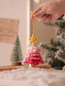 1 pièce Décorations de Noël en crochet faites à la main - Fils de tissu doux, crochetés multicouches et multicolores, anneaux de suspension et décorations étoile dorée au sommet - Décorations de style DIY convenant pour Noël, la Saint-Valentin, la maison, le bureau