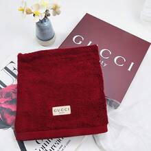 Gucci Red Soft Square Towel, Suitable For Daily Washing And Grooming. High Quality, High Appearance Level, Comfortable And Soft