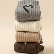 5 Paar leichte, atmungsaktive Socken mit Halbherz-Muster, einfarbige Mittelsocken in Maillard-Farben, atmungsaktiv und schweißabsorbierend, universell für alle Jahreszeiten geeignet, passend für Outdoor-Sportarten, täglichen Lässig-Gebrauch, weiche Wintersocken für Zuhause, bequem für den Innenbereich.