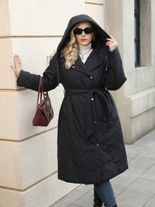 Astrid Jaket Musim Dingin Elegan Ukuran Besar dengan Tudung, Mantel Bulu Angsa Hitam Berlapis dengan Resleting Depan dan Desain Kancing - Hitam - View 7