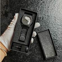 男式黑色橡胶表带休闲简约日历表盘石英腕表 - 彩色 - 查看 17