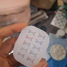 1pc Silicone Mold For DIY Projects Featuring 9 Holes For Cat Paws And 6/10 Holes For Bones,Small Moulds Suitable For Handmade Candles,Soaps,Wax,Clay,Aromatherapy Gypsum Epoxy Resin Jewelry Decoration,Home Decor Wedding Graduation Birthday Party Gift - Multicolor - View 6
