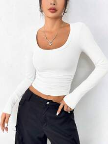 PRETTYGARDEN Women Spring And Fall Long Sleeve Shirts Clothes Cute Going Out Tops Ribbed Tight Fitted Plain Basic Tee Tshirts Vacation Outfits For Women - 淺白色 - 查看 3