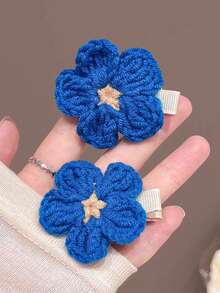 2pcs Hand-Knitted Blue Floral Hair Clip, Women's Forehead Side Fringe Alligator Hair Clip Hair Accessory, New Style, Claw Clips