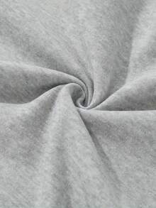 Sudadera con capucha para hombres "Family Treasures" en francés - Texto en francés y estampado gráfico Azat Mard, ajuste relajado, suéter casual con letras en francés y diseño Azat Mard, tejido - Gris - Ver 6
