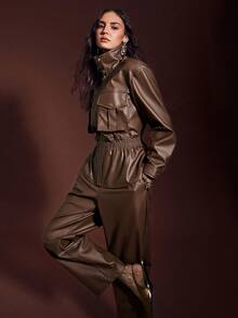 Sollinarry 女士春季新款仿皮夹克套装（含口袋和高领）及裤子两件套，时尚通勤冬季穿搭 - 咖色 - 查看 5