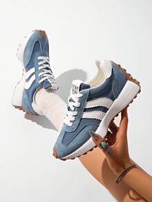 Retro Thick-Sole Sneakers, Thickened Upper, Suitable For Running, Women's Shoes - Blue - View 2