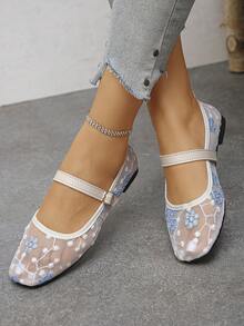 White Mesh-money Tree-blue Flowers