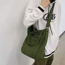 Borsa a tracolla stile giapponese - Tracolla regolabile, grande capacità, chiusura magnetica, borsa a tracolla casual unisex, nera, borsa multifunzionale quotidiana, design ampio, struttura robusta, stile semplice, fodera in poliestere, essenziale per il trasporto urbano