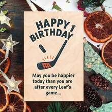Une carte d'anniversaire humoristique pour les fans des Maple Leafs, parfaite comme cadeau unique pour les amis et la famille qui aiment les sports. Célébrez avec une touche d'humour inspirée des matchs des Leafs