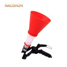 مجموعة ملء زيت محرك السيارة قمع عالمي قابل للتعديل بعرض مشبك قابض من البلاستيك PVC أداة صب الزيت متعددة الوظائف للسيارات