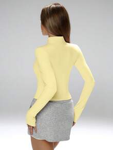 可转换罩杯设计，拇指孔袖口，腰部收紧，#极简运动服 #健身房到街头 #科技时尚，可转换领运动夹克，拇指孔瑜伽上衣，可调节罩杯运动文胸，腰部收紧运动夹克，高领健身上衣，春季必备高领拉链瑜伽夹克 - 黃色 - 查看 3