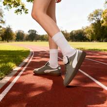 Puma 男女通用低帮运动鞋，Palermo PREMIUM 麂皮轻便耐穿低帮滑板鞋，复古休闲鞋，情侣鞋，402350-02 - 淺草綠-白色 - 查看 2
