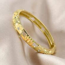 Brazalete con bisagra de tono dorado decorado con esmalte de hoja de loto y vaina de loto de colores vintage, regalo creativo para el Día de la Madre o cumpleaños - Joyería de mujer de moda en rosa, verde, azul (debido al esmalte, el color puede variar bajo diferentes iluminaciones)