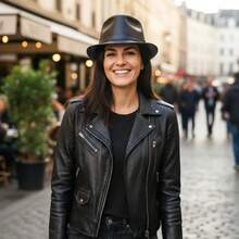 Chapéu fedora aba curta couro sintético PU moda roqueira blogueira casual - Preto - Visão 6