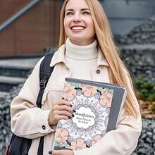 Coleção de Caça-Palavras Mindful para Adultos - Uma Jornada Tranquilizante através de Quebra-Cabeças Intrincados, Designs de Mandala Floral e Envolvimento Cognitivo Relaxante, Outono. Papelaria, Material Escolar, Desenho e Pintura, Halloween, Natal