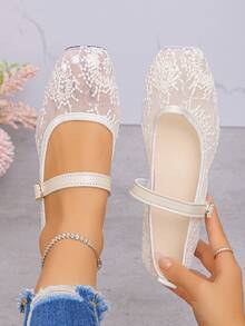 White Mesh-beige Double Large Flower Embroidery