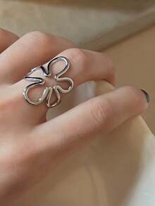 1pc Adjustable Metal Flower Ring, European & American Style Finger Ring For Women & Girls, Suitable For Travel, Wedding, Party, Birthday, Christmas Gift