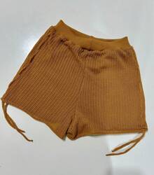 Knitted Beach Shorts With High Waistband And Adjustable Crochet On The Side - 駝色 - 查看 1