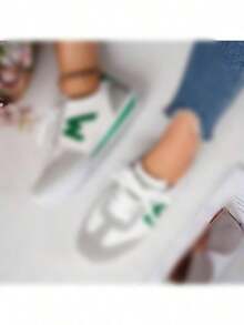 Women's Low-Top, Flat, Lightweight, Lace-Up Sneakers. Stylish And Comfortable Walking Shoe. Simple Front Lace-Up Design. Perfect For All Seasons. Perfect For Sports And Tennis. Versatile Sneakers | Athletic Shoes | Breathable Upper - 綠色 - 查看 6