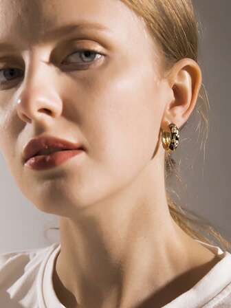 Pendientes de aro con patrón de flor