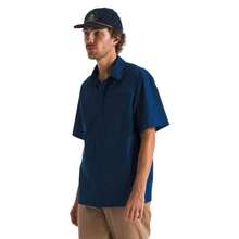 The North FaceShort Sleeve Heritage BD Shirt -Men's |  | Men Outdoor Hoodies & Sweatshirts - 莊園藍 - 查看 2