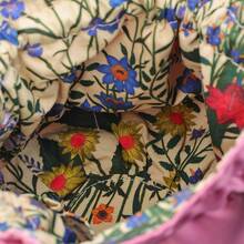 Gucci Damska kosmetyczka, stylowa, modna, przenośna, odpowiednia do codziennego użytku, w podróże służbowe, do szkoły lub pracy, jako prezent dla dziewczyny lub członka rodziny, na święta.