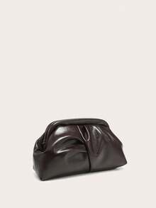 This Lady Is Holding A Pleated Cloud Design Bifold Wallet, Versatile In Use, Large Capacity, Fashionable And Minimalist, Suitable For Shopping And Going Out. - Coffee - View 4