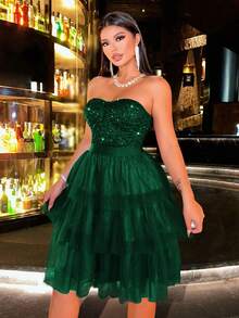 CHOSMO Vestido mini de línea A con parte superior sin espalda de cintura alta, con Bottom de red, superior con corte en tubo negro, delgado y con lentejuelas, de CHOSMO, para fiestas, bailes de graduación y eventos elegantes