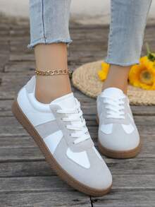 Zapatillas deportivas casuales de punta redonda con cordones versátiles y retro para mujer, zapatos deportivos de moda y sencillos