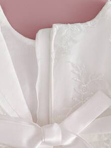 女婴白色洗礼礼服、婚礼花童生日派对蕾丝薄纱连衣裙，0-2 岁