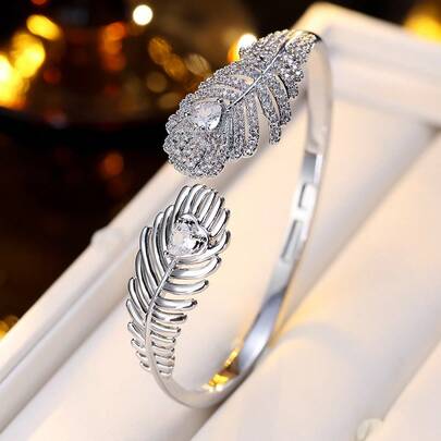 1pc Vintage Elegant Leaf & Heart Decor Bracelet, New Luxury Niche Jewelry