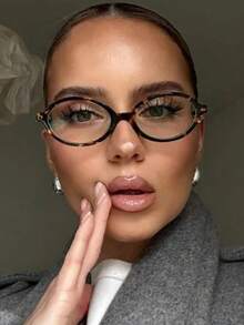 一副复古小椭圆形透明镜片眼镜，复古个性化无度数眼镜，女士眼镜，适合街头摄影、旅行、度假、海滩穿着 - 07222-豹紋 - 查看 4