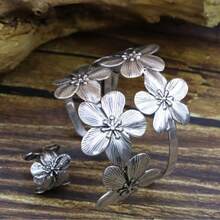 1 Set Elegant Bohemian Style Floral Openwork Bracelet & Ring, Suitable For Women's Daily, Dating, And Any Occasion