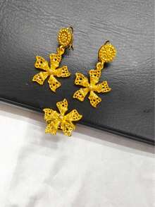 1 Necklace, 1 Bracelet, 1 Ring, 1 Pair Earrings - 4pcs Fashionable Women's Gold-Plated Hollow Flower Jewelry Set, Suitable For , European, African, Middle Eastern, Dubai Bride, Wedding, Party, Halloween, Birthday, Holiday, Daily Wear