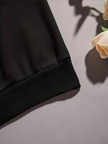 Women's Oversized Italian-Themed Sweatshirt - Soft Black Crewneck Sweater With Golden "MILANO ITALY" Print, Loose Fit Thermal Pullover For Fall/Winter, Casual Italian Flag Gift (Golden On Black) - Machine Washable Sweater - 黑色 - 查看 7