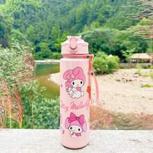 1 pezzo Bottiglia sportiva per acqua carina di Sanrio da 27 once, con tappo a scatto a prova di perdite e cannuccia, ideale per pendolarismo, palestra, corsa, attività all'aperto, regalo di compleanno perfetto per lei - Multicolore - Visualizzare 22