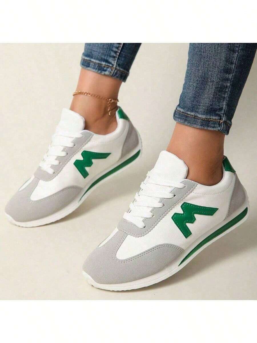 Women's Low-Top, Flat, Lightweight, Lace-Up Sneakers. Stylish And Comfortable Walking Shoe. Simple Front Lace-Up Design. Perfect For All Seasons. Perfect For Sports And Tennis. Versatile Sneakers | Athletic Shoes | Breathable Upper - 綠色 - 查看 1