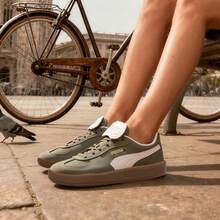 Puma 男女通用低帮运动鞋，Palermo PREMIUM 麂皮轻便耐穿低帮滑板鞋，复古休闲鞋，情侣鞋，402350-02 - 淺草綠-白色 - 查看 1