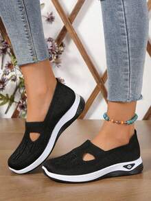 Women's Elegant Solid Color Casual Sneakers Are Suitable For All Seasons. The Comfortable Round Toe Design Is Fashionable, Breathable And Lightweight. The Soft Sole Is Fashionable And Elegant For Travel And Vacation. It Is Hand Washable, Has A Round Toe, And Is Comfortable In All Seasons. It Is The First Choice For Weddings, Travel, And Holiday Gifts. It Is A Must-Have For Daily Life. Suitable For Casual Occasions - 黑色 - 查看 2