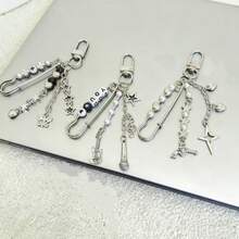 1pc Women's New Creative Letter, Heart, Key Chain, Vintage Guitar, Star Decorative Accessories, Couple Gift, Bag Charm