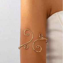 Hollow Minimalist Women Bracelet, Suitable For Daily Wear - Gold - View 3