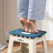 Taburete plegable portátil de plástico con asa, adecuado para exteriores, hogar, patio y múltiples escenarios, silla plegable, reposapiés, silla de pesca, silla de camping, silla de clase de invierno, silla de viaje, taburete de baño, taburete plegable compacto