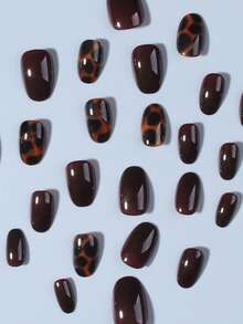 24pcs Short Oval Brown French Acrylic Press-On Nails, Perfect Fit, Set Includes: 1pc Jelly Gel And 1pc Nail File. The Brown Nail Stickers Make Your Fingertips Shine Beautifully, Suitable For Parties, Dancing And Daily Use.
