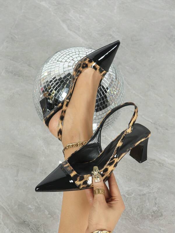 Décolleté con tacco alto a fantasia leopardata nera e patchwork, scarpe eleganti con tacco largo e punta aperta, sandali con punta affusolata e slip-on
